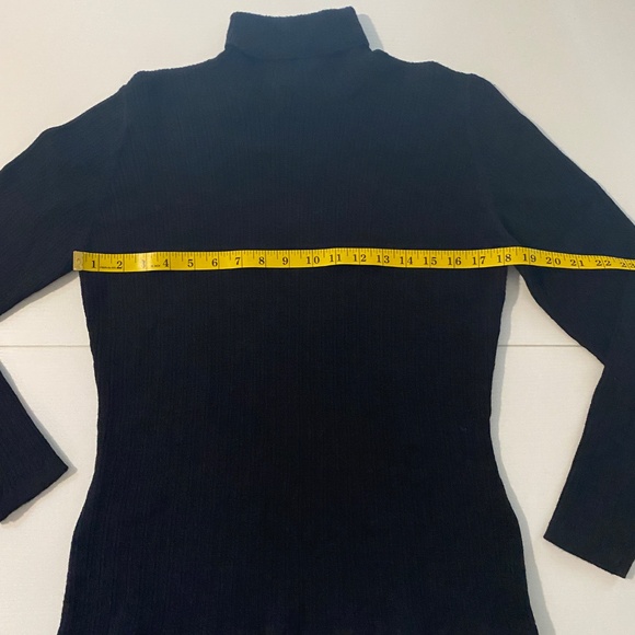 Laura Ashley Pure New Wool Knit Turtleneck Black Sweater Size 12 - Picture 10 of 12